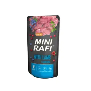 Пакет з кормом для собак з ягнятиною та ягодами.