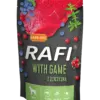 Пакет корму для собак з написом 'RAFI with game' та зображенням м'яса і ягід.