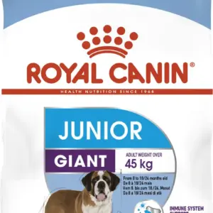 Пакет корму для собак Royal Canin Junior Giant з зображенням собаки та інформацією про вік і вагу.