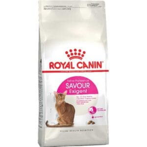 Пакет корму для котів Royal Canin з написом 'Feline Preference SAVOUR Exigent'.