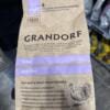 Пакет сухого корму для собак Grandorf з інгредієнтами з індички, призначений для дорослих собак.