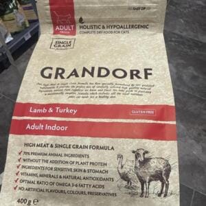 Пакет сухого корму для котів Grandorf з ягнятиною та індичкою, 400 г.