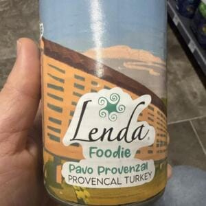 Консервна банка з написом 'Lenda Foodie' та зображенням провінційної індички.