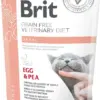 Пакет корму для котів Brit з написом 'Grain Free Veterinary Diet' та зображенням кота.